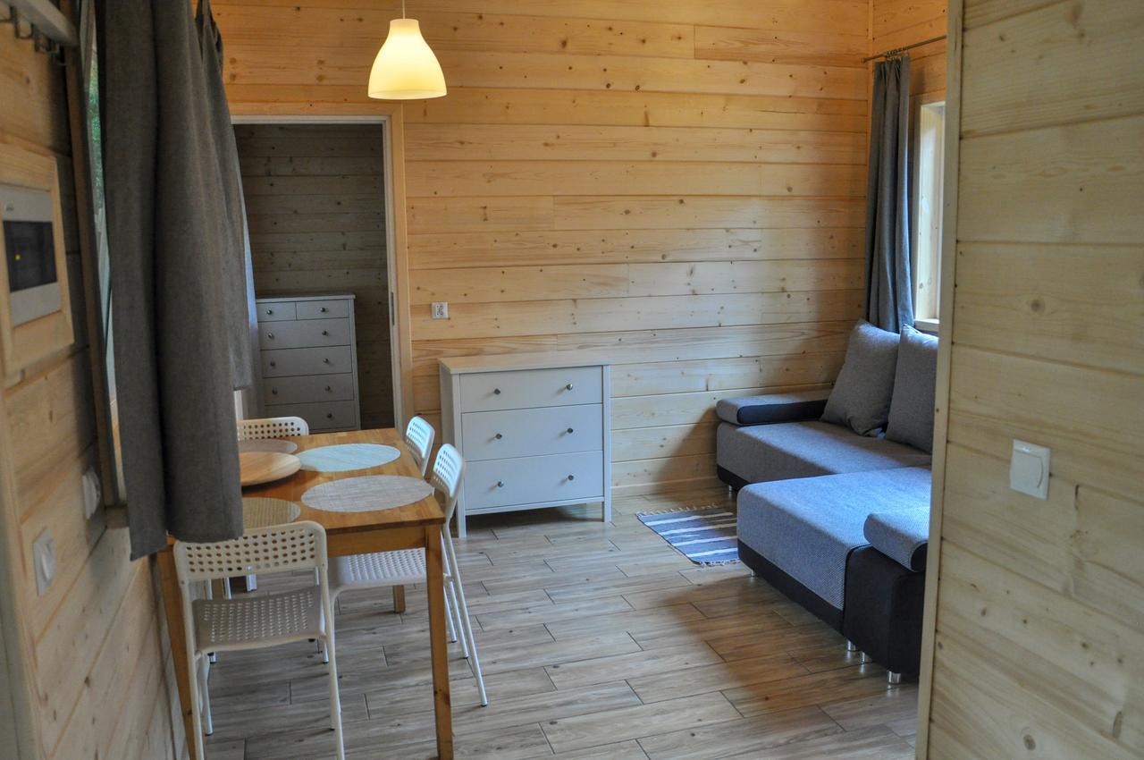 מלון אוגוסטוב Camp Zatoka מראה חיצוני תמונה